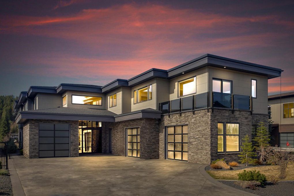 Spokane House on the River